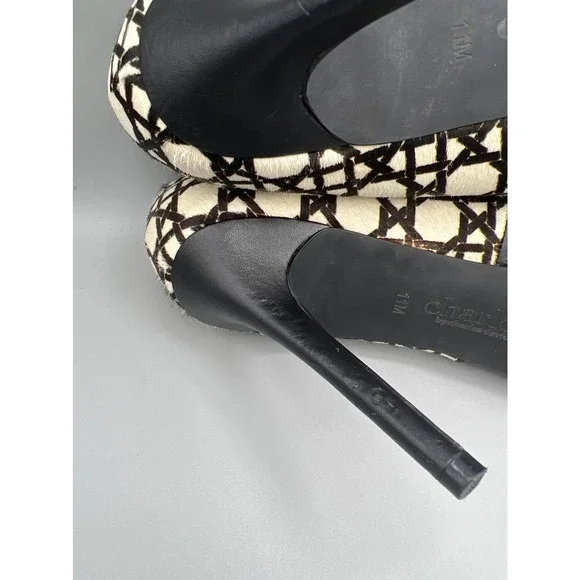 CharlesCharles David calf hair black/off white geometric print heels/pumps sz11 - Picture 9 of 10